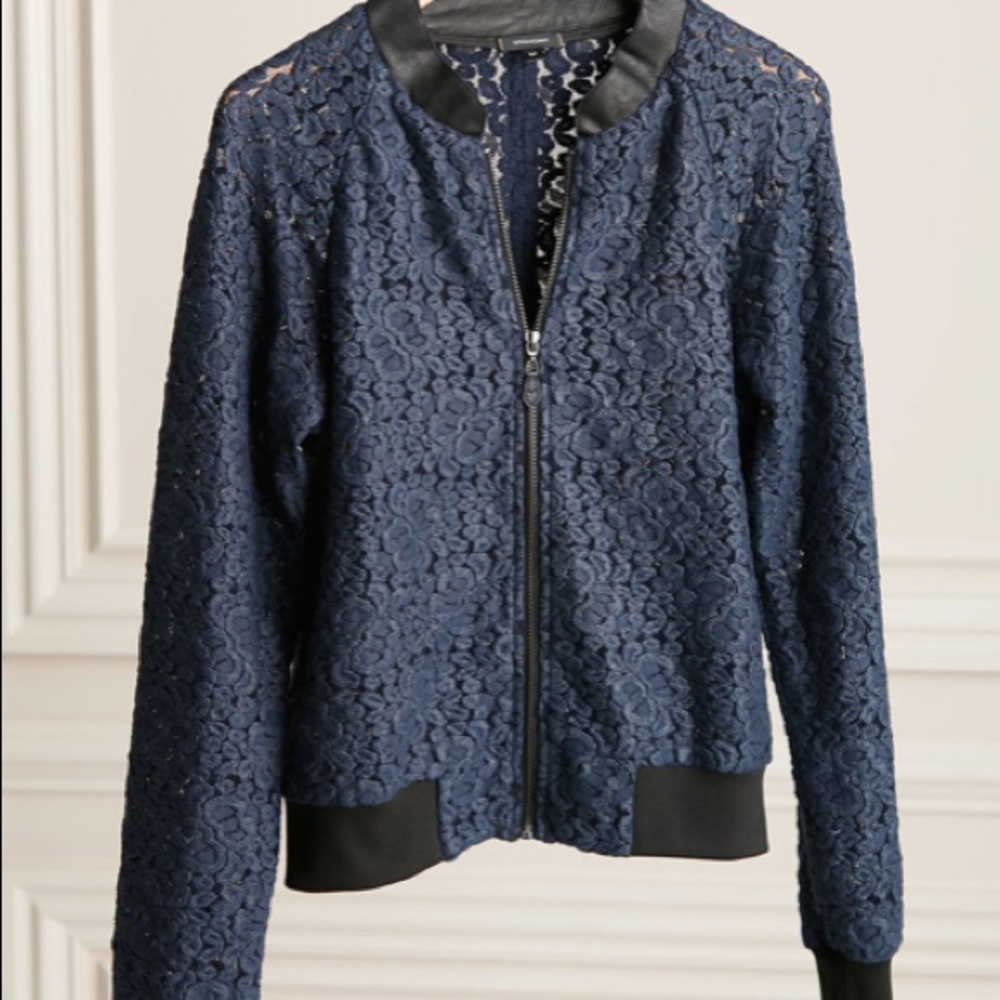 Stella Dot Downtown Bomber NWT - S